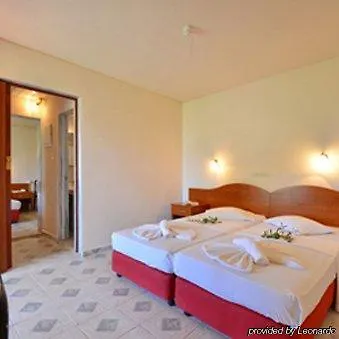 Hotell Sousouras 3*